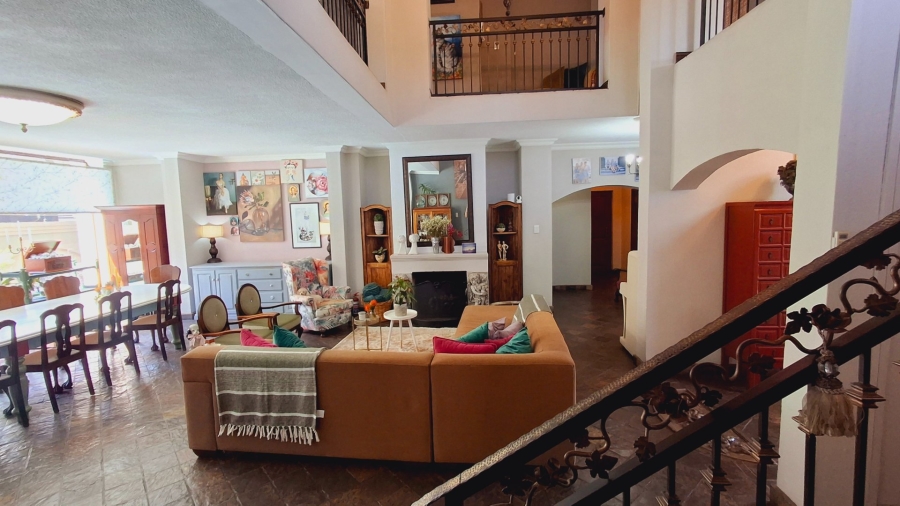 5 Bedroom Property for Sale in Roodia Free State